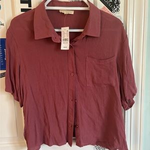 La hearts by PacSun crinkle short sleeve button down top